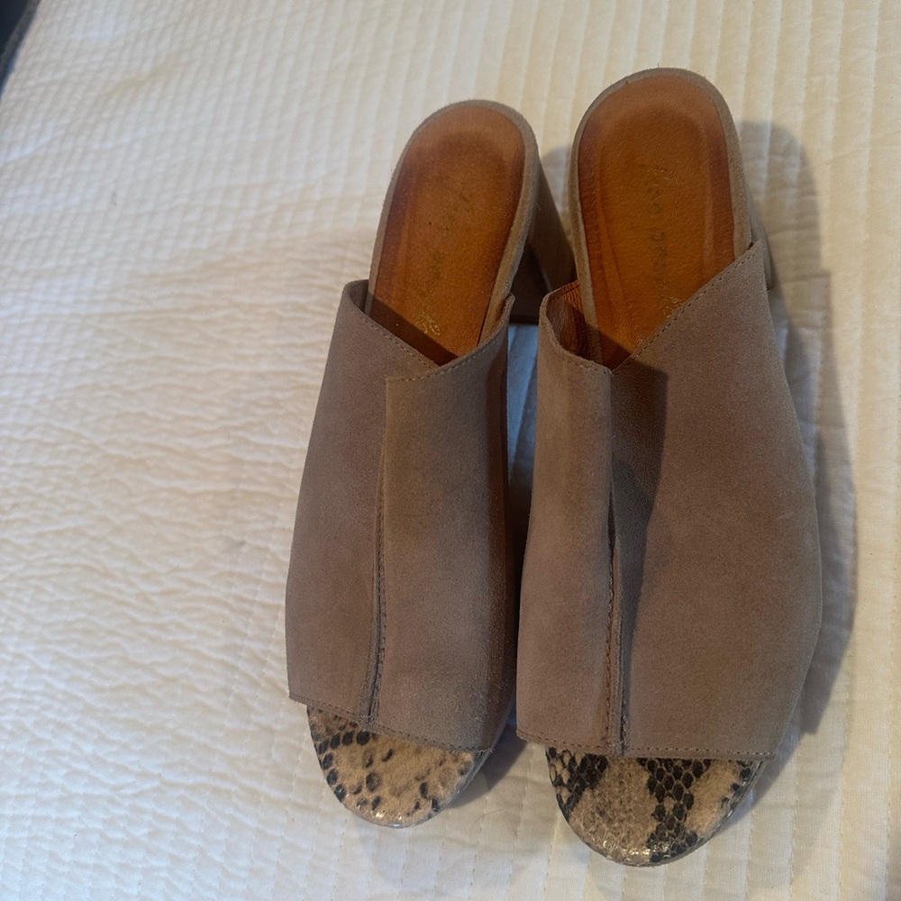 FREE PEOPLE platforms extremely comfortable